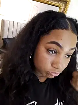 Chat XXX ao vivo de Haileysans