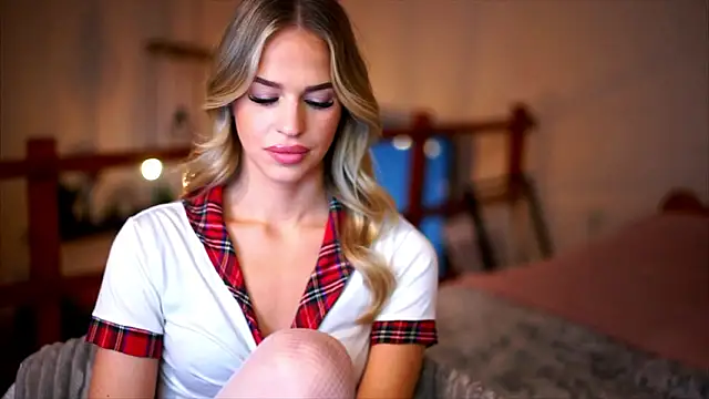 Emilyvanroessel: διαδικτυακό σόου στην κάμερα