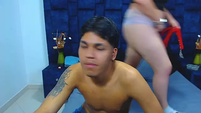 Hilary_David Chat XXX in diretta