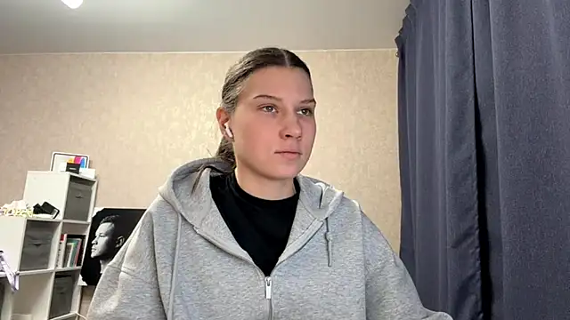 Pertunjukan Kamera Web CloudyTube