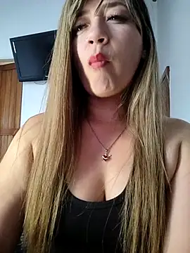 tata_sanz_ live XXX chat