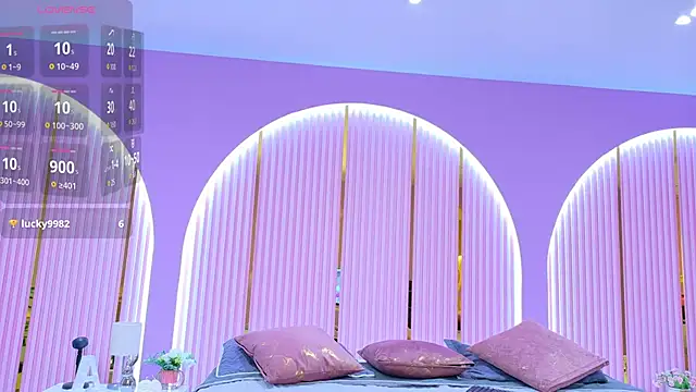 Hannah-Prada webcam show