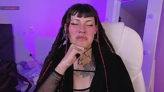 Chatroom XXX en direct de _sharlotte777