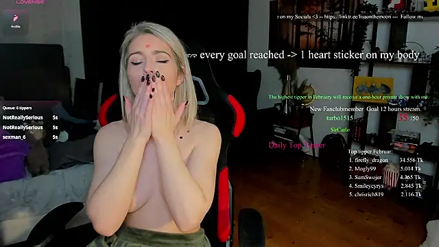 Lisaonthemoon Adlı Modelin Canlı XXX Sohbeti