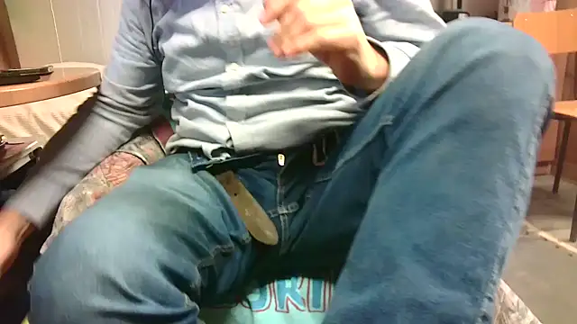 Chat XXX ao vivo de Giulio35_Pika