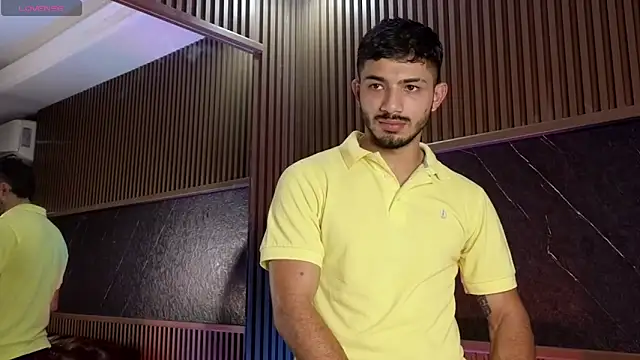 ArturoCardona_ élő XXX-chatje