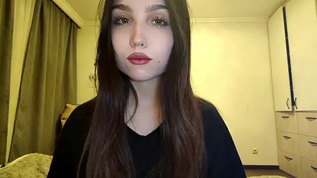 Qwami_AmieのライブXXXチャット