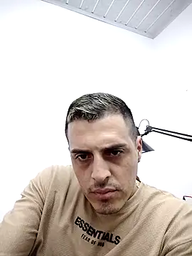 Yulians07 – Kamerová šou