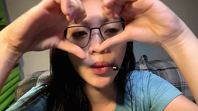 LenoraFrailey Adlı Modelin Canlı XXX Sohbeti