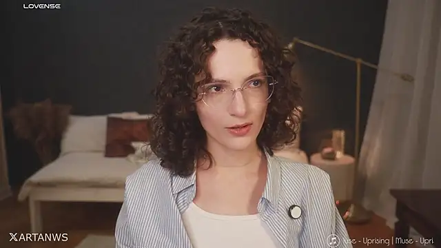 _arta_'s Live XXX Chat