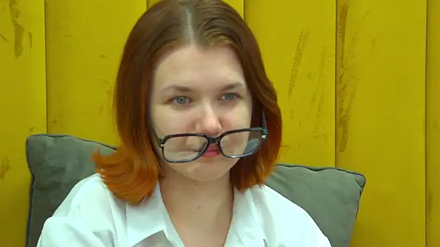 LessySmith: απευθείας συνομιλία ΧΧΧ