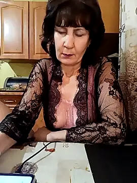 Laura_Kiss Adlı Modelin Canlı XXX Sohbeti