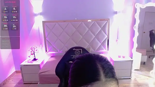 Chat XXX ao vivo de Rosalind_tay