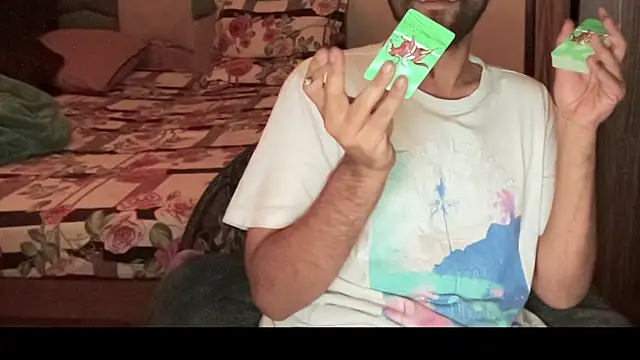 Chat XXX ao vivo de MakeMeAwareAah