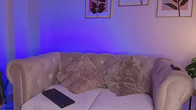 DahianaWalcottのライブXXXチャット