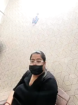 GangbangCouple Adlı Modelin Canlı XXX Sohbeti