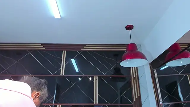 HannyThompson élő XXX-chatje