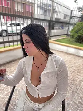 PamelaJonsom_ élő XXX-chatje