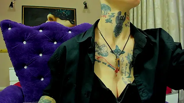 KennyXSX élő XXX-chatje