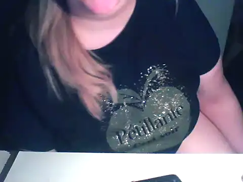 Chat XXX ao vivo de Missy_DM