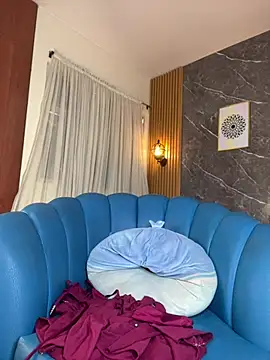 Julie_Markk Pertunjukan Webcam