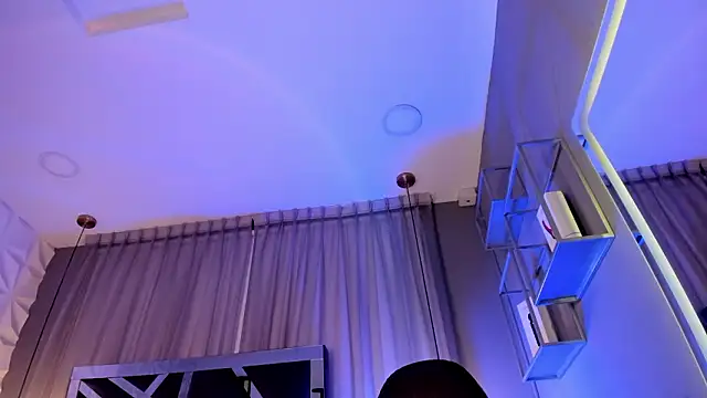 Chat +18 de MAGIC_TESSA ao vivo