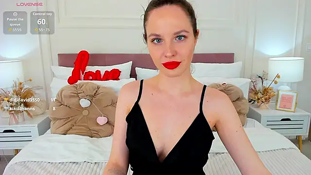 XXX chat uživo modela MonaRicci