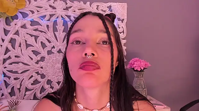 loraineblake Chat XXX in diretta