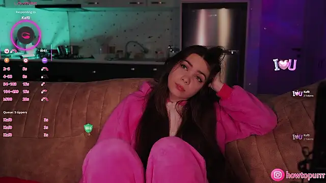 XXX chat uživo modela msinfinity