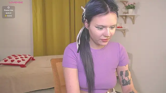 دردشة kitten_murray_ الجنسية المباشرة