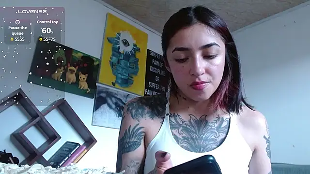 Chat XXX en directo de ZoeBakers_