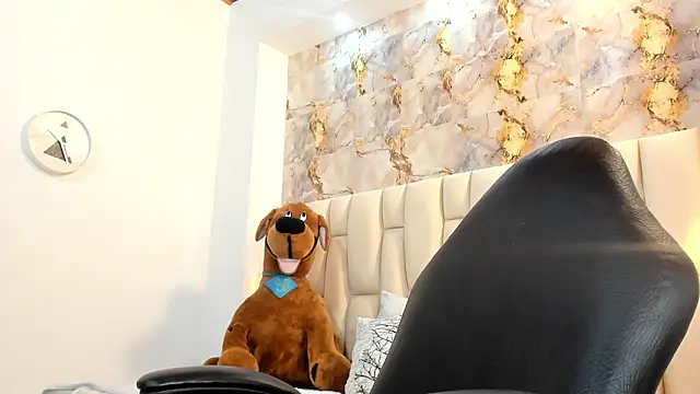 lia_mariana 现场XXX聊天