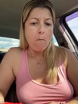 NikkiBlisss 现场XXX聊天