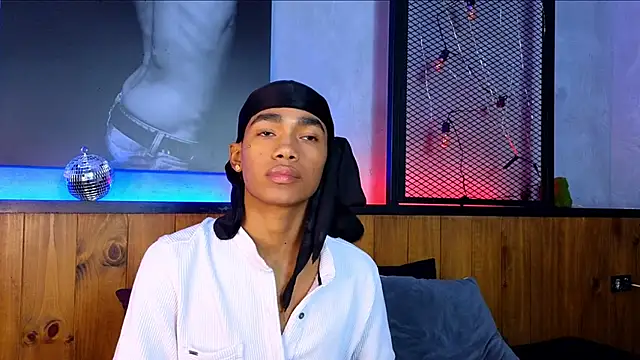 Živý XXX chat AlanCutee