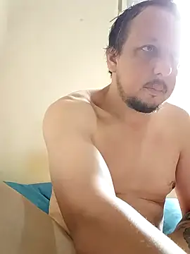 Loonewolff: διαδικτυακό σόου στην κάμερα