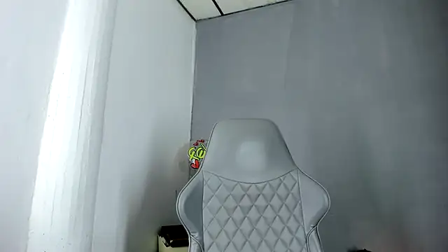 anawatsonのライブXXXチャット