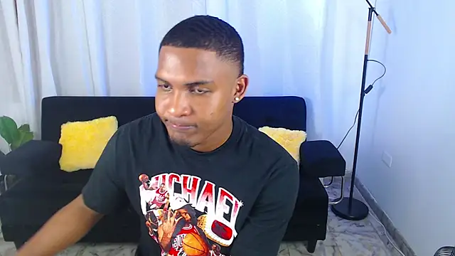 Show de MaxCum18_ na webcam