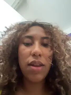 lauraltt Chat XXX live