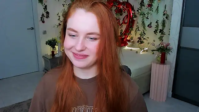 Chatroom XXX en direct de AirySilhouette