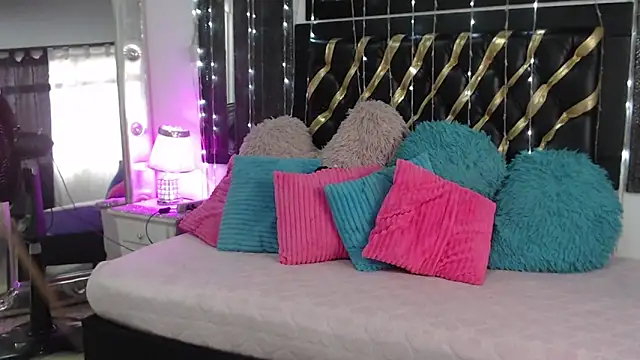 Chatroom XXX en direct de mailyn_gold