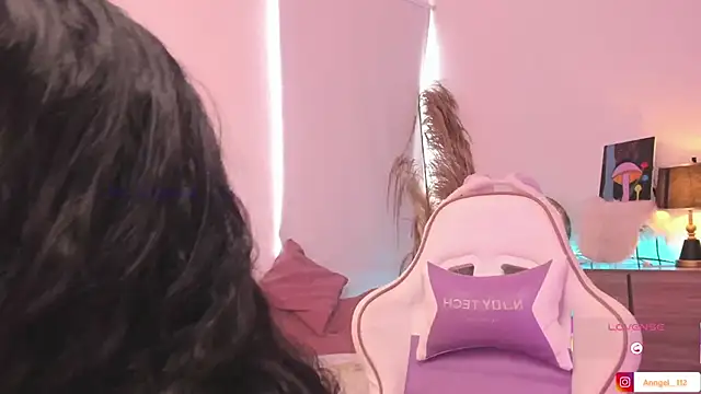 Chatroom XXX en direct de Anngel_1