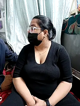 Sembang XXX Secara Langsung GangbangCouple