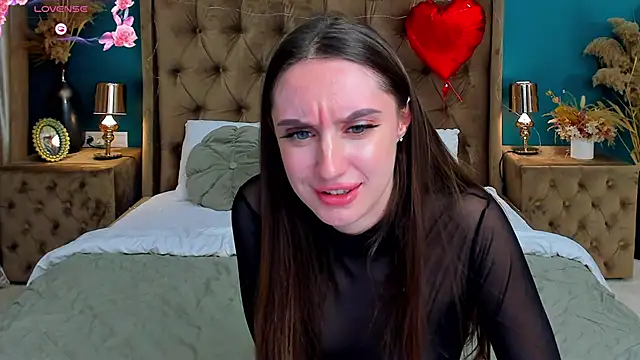 Chat +18 de ToriSonn ao vivo