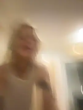 urlittlebaby666's Live XXX Chat