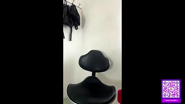 LoreSilensy 现场XXX聊天