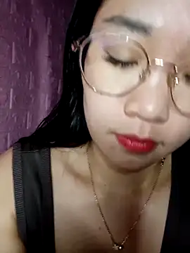 Eye-squirt Show Webcam