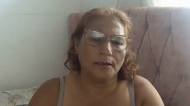 Chat +18 de charrysexy1 ao vivo
