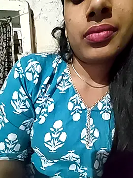 Chat +18 de Hey_ishu ao vivo