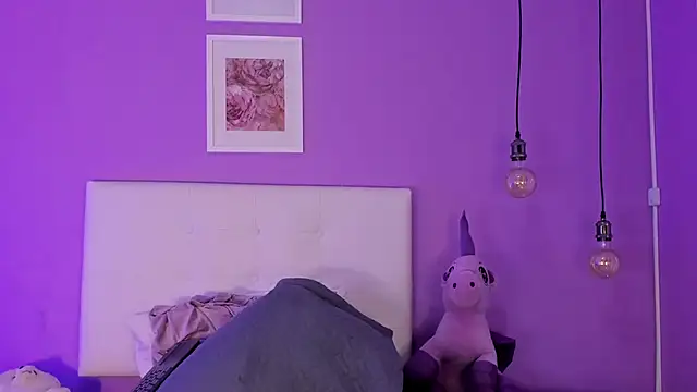 Czat XXX na żywo – Charlotte11-11