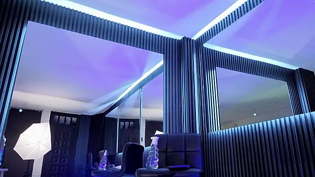 MiaaFarrel élő XXX-chatje